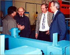   ,  1999 .